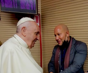 Hector Abdelnour in an audience with Pope Francis